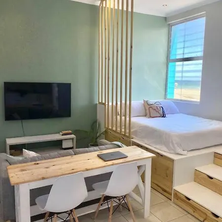 Beachside Studio Apartment On Surfers Corner Cape Town Exterior photo